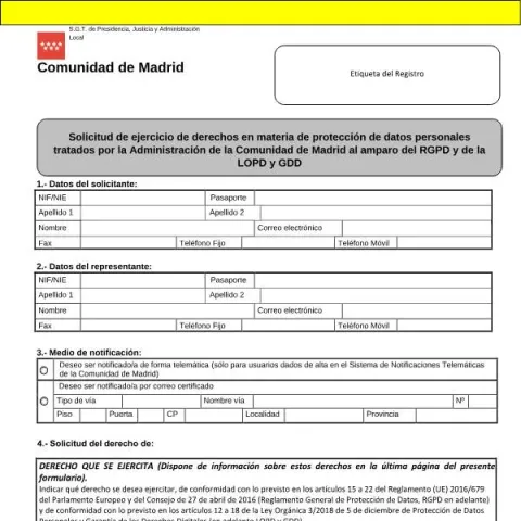 Vista previa del documento Ejercicio de derechos en protección de datos en Madrid — Digital y datos personales (1291F1)